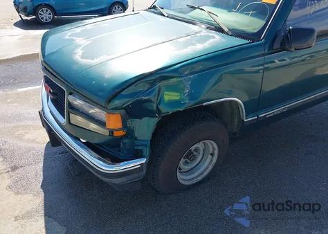 1996 GMC Sierra C1500 z USA, uszkodzony, nr VIN 1GTEC14W1TZ541091